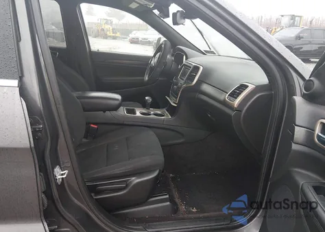 2015 Jeep Grand Cherokee Laredo z USA, uszkodzony, nr VIN 1C4RJFAG0FC165136